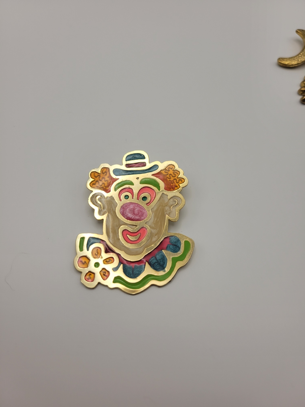 Vintage Gold Tone Colorful Clown Enamel Pin - Multicolor